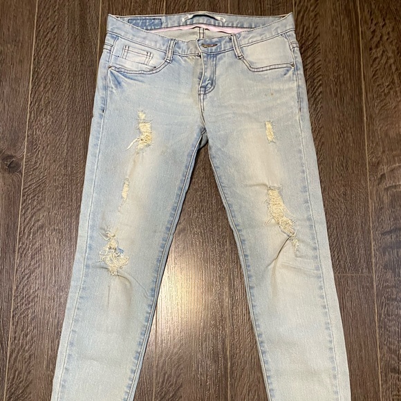 Jeans - Picture 2 of 4